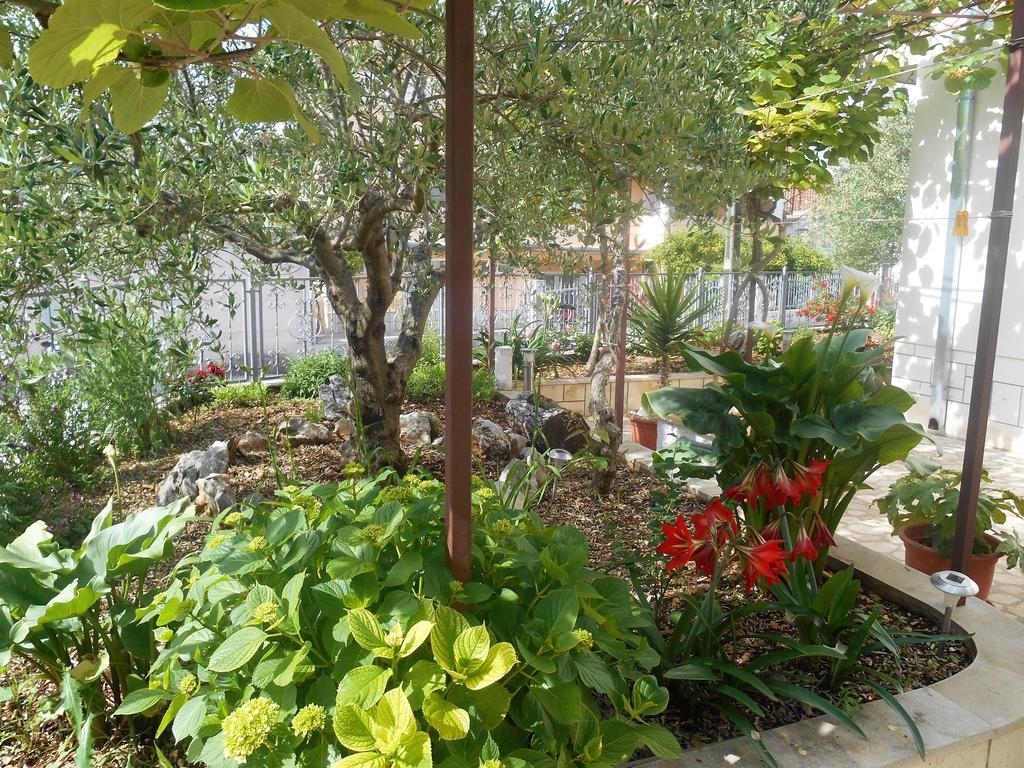 Apartments Bresan Trogir Zewnętrze zdjęcie